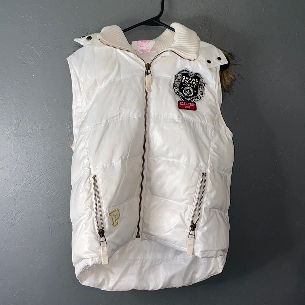 Women’s PINK 90’s Throwback Winter Vest